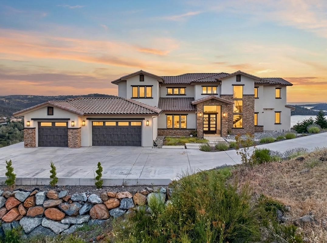 Modern Custom Home with Breathtaking Views