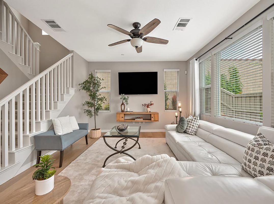 Turnkey Living. Timeless Location.
