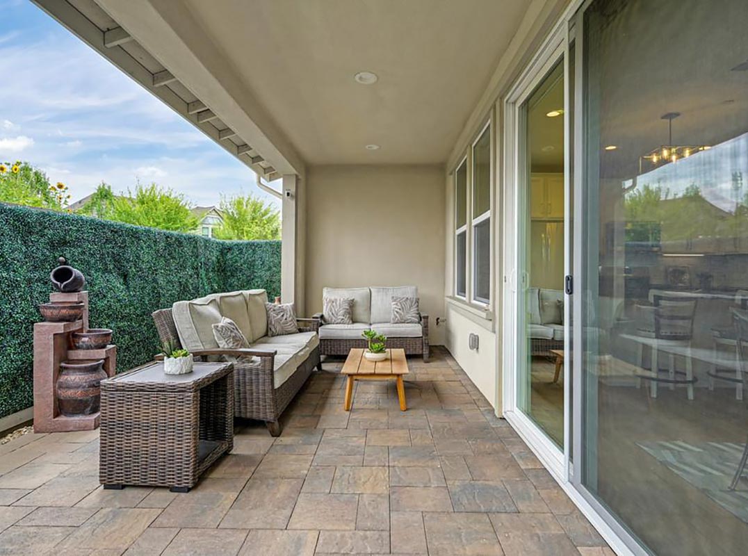 Turnkey Living. Timeless Location.