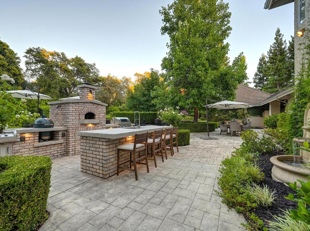 English Garden Estate on Two Acres