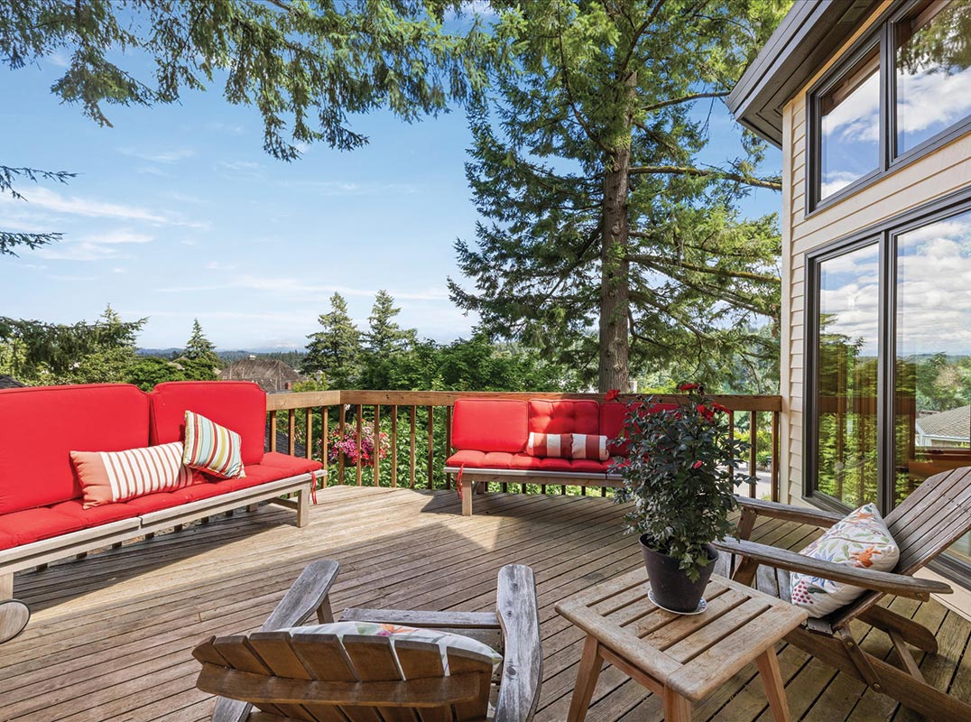 MT. HOOD VIEWS—TIMELESS NW LIVING