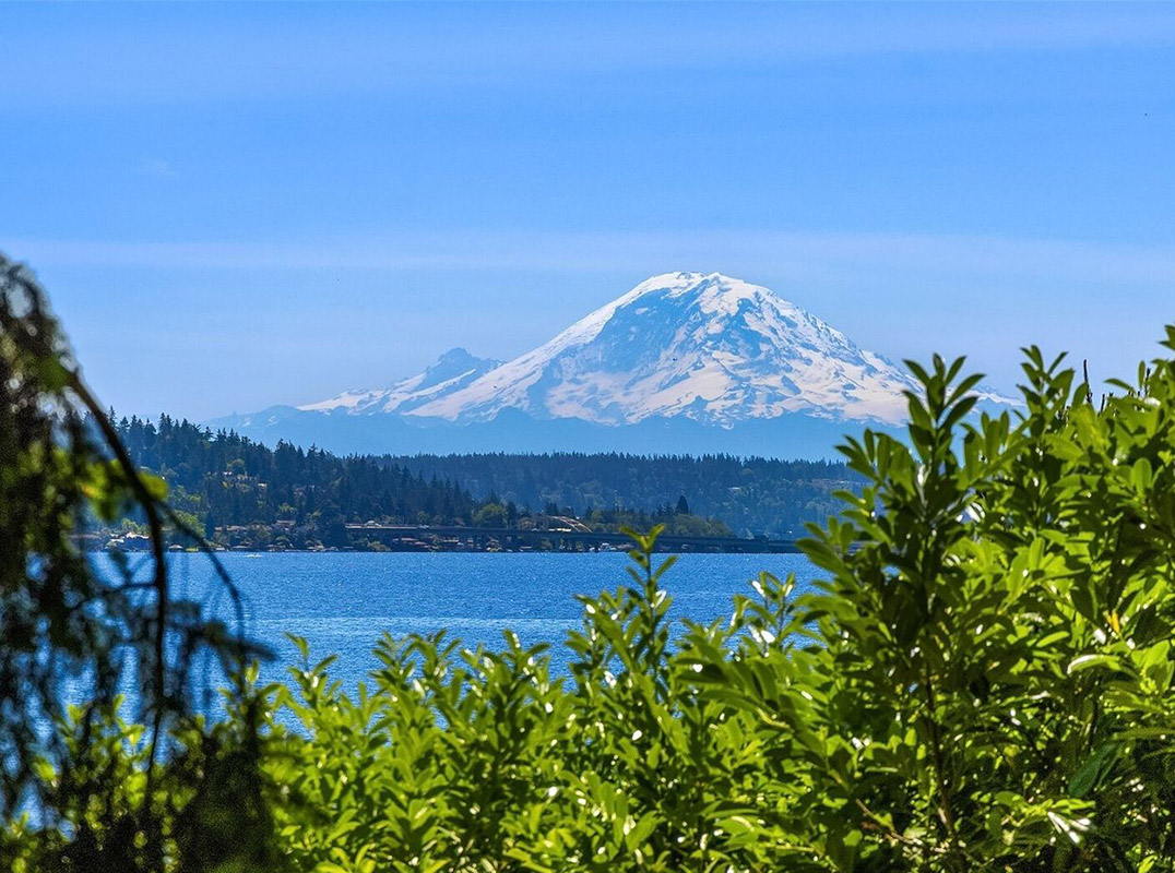 Exceptional Waterfront Opportunity