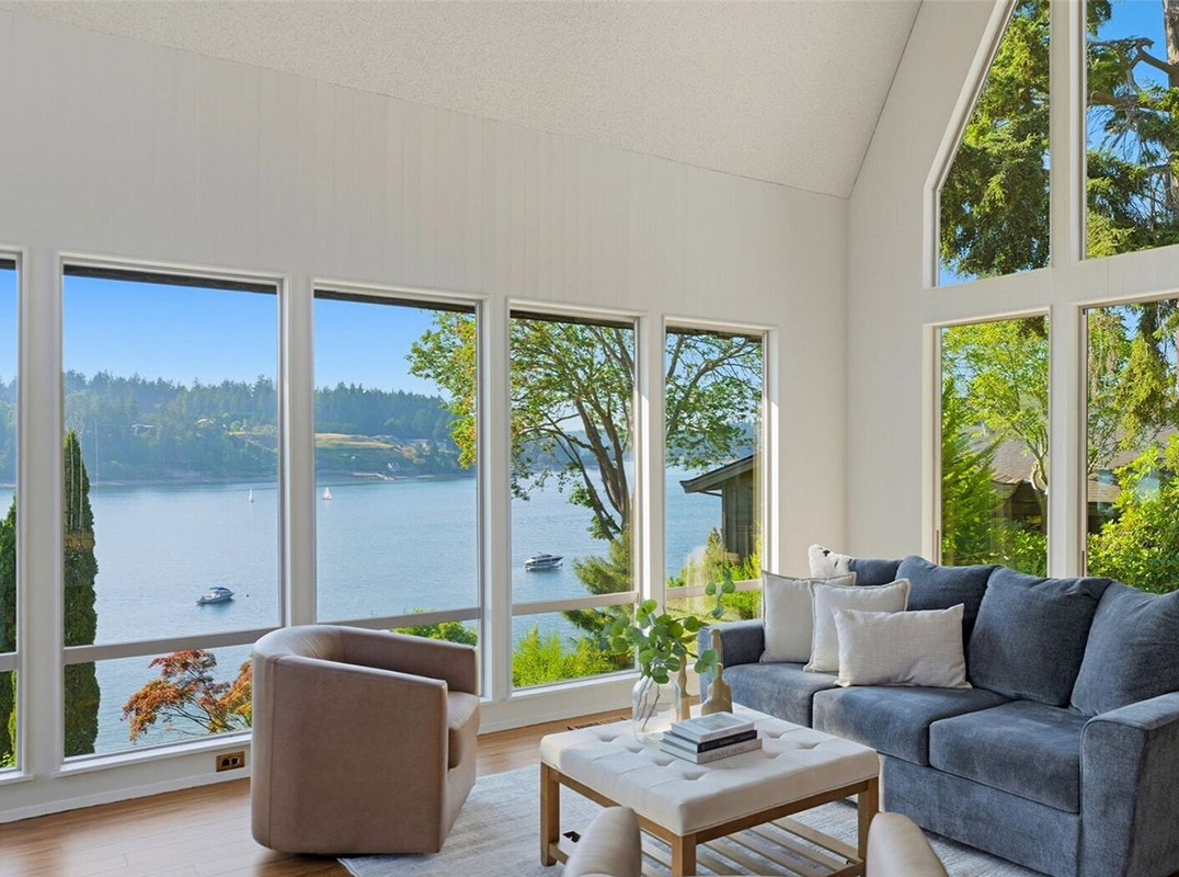 Quintessential Waterfront Retreat