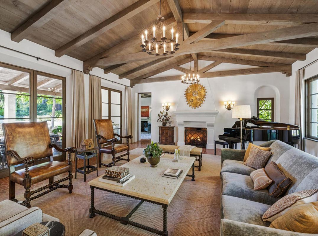 A Vineyard Estate Of Architectural Distinction