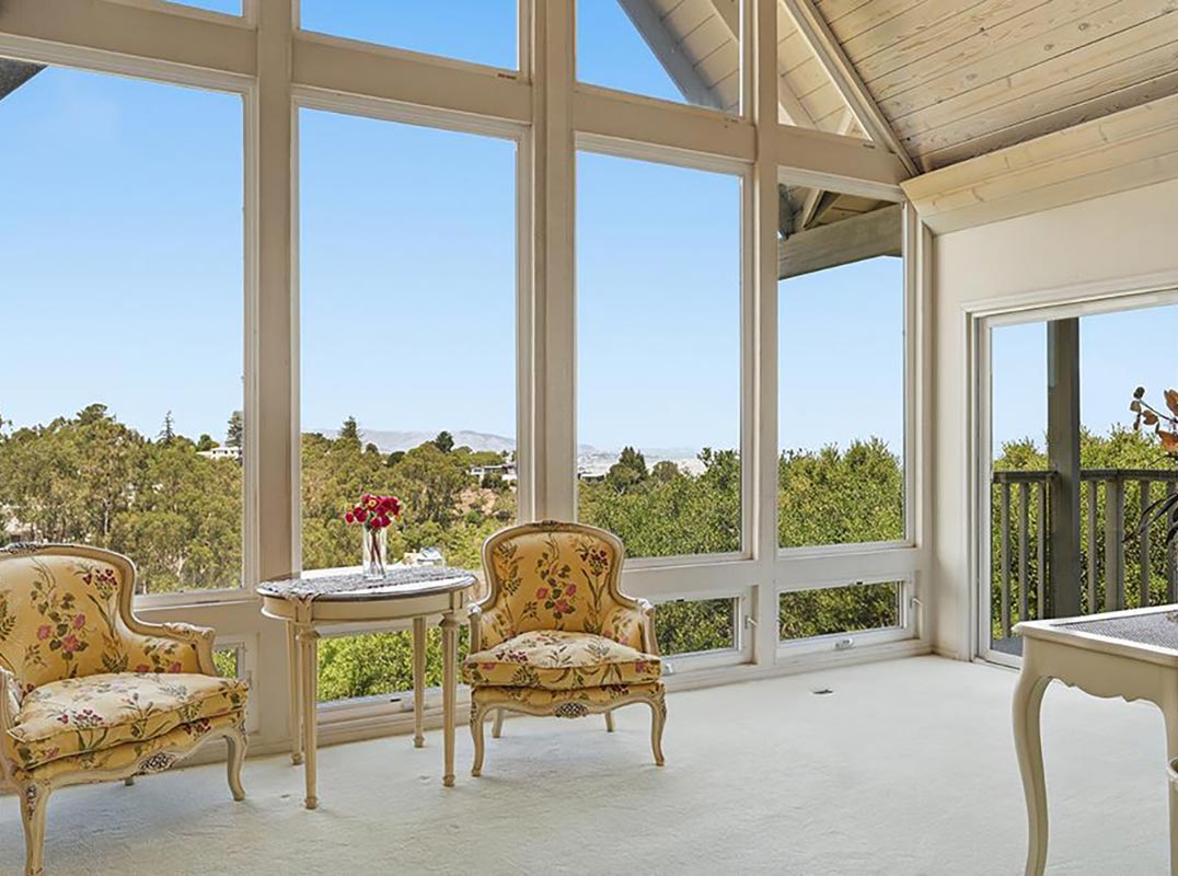 An Exquisite Property Located In The Exclusive Skyfarm Neighborhood Of Hillsborough.