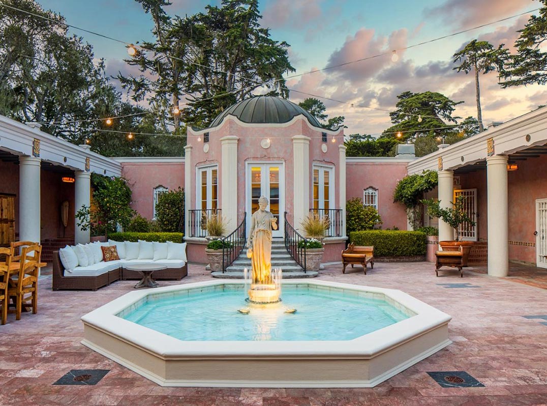 A Rare Jewel On Legendary 17 Mile Drive, Villa Che