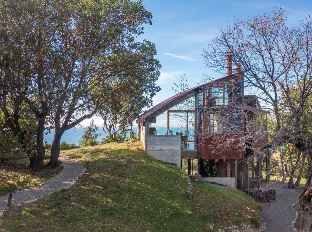 Big Sur Mickey Muennig Designed Estate House & Guest House