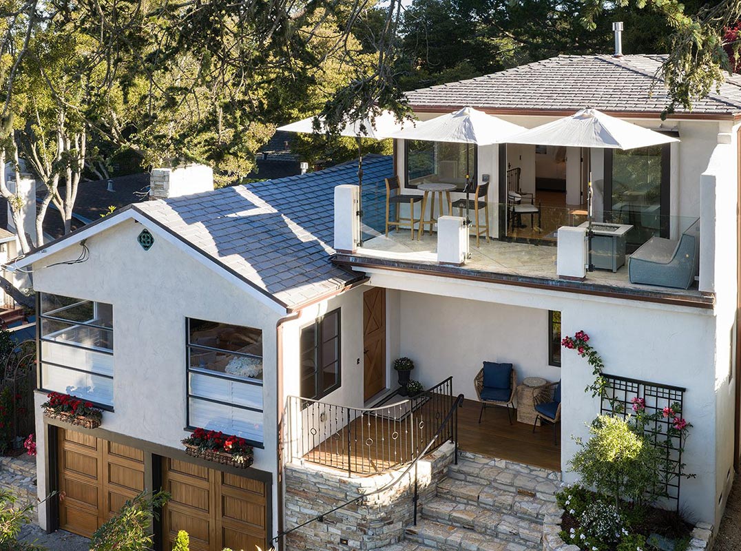 Beautiful Coastal Retreat In Carmel-By-The-Sea