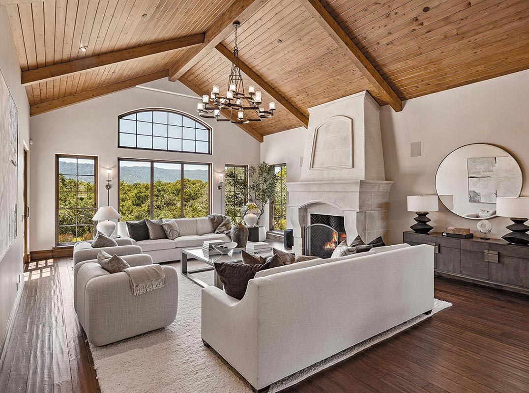 Resort Living On 4+ Acres
