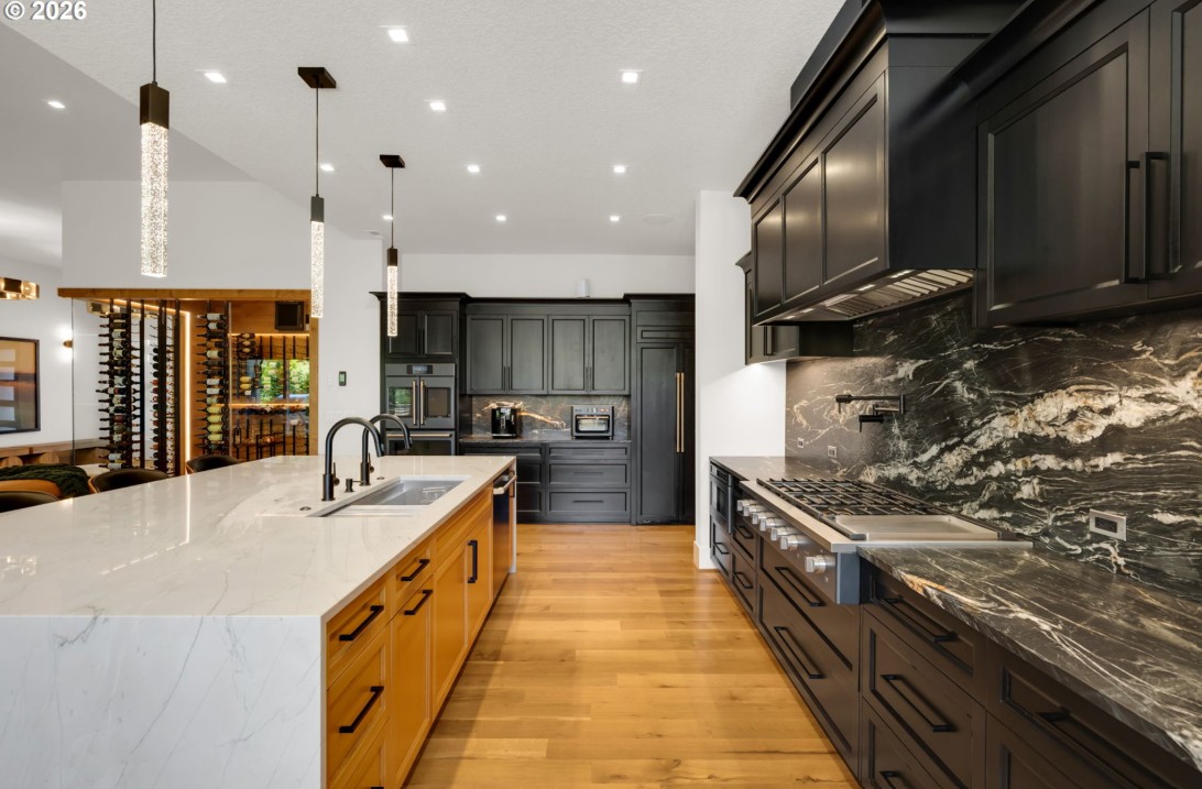MODERN NORTHWEST LUXURY, THOUGHTFULLY DESIGNED