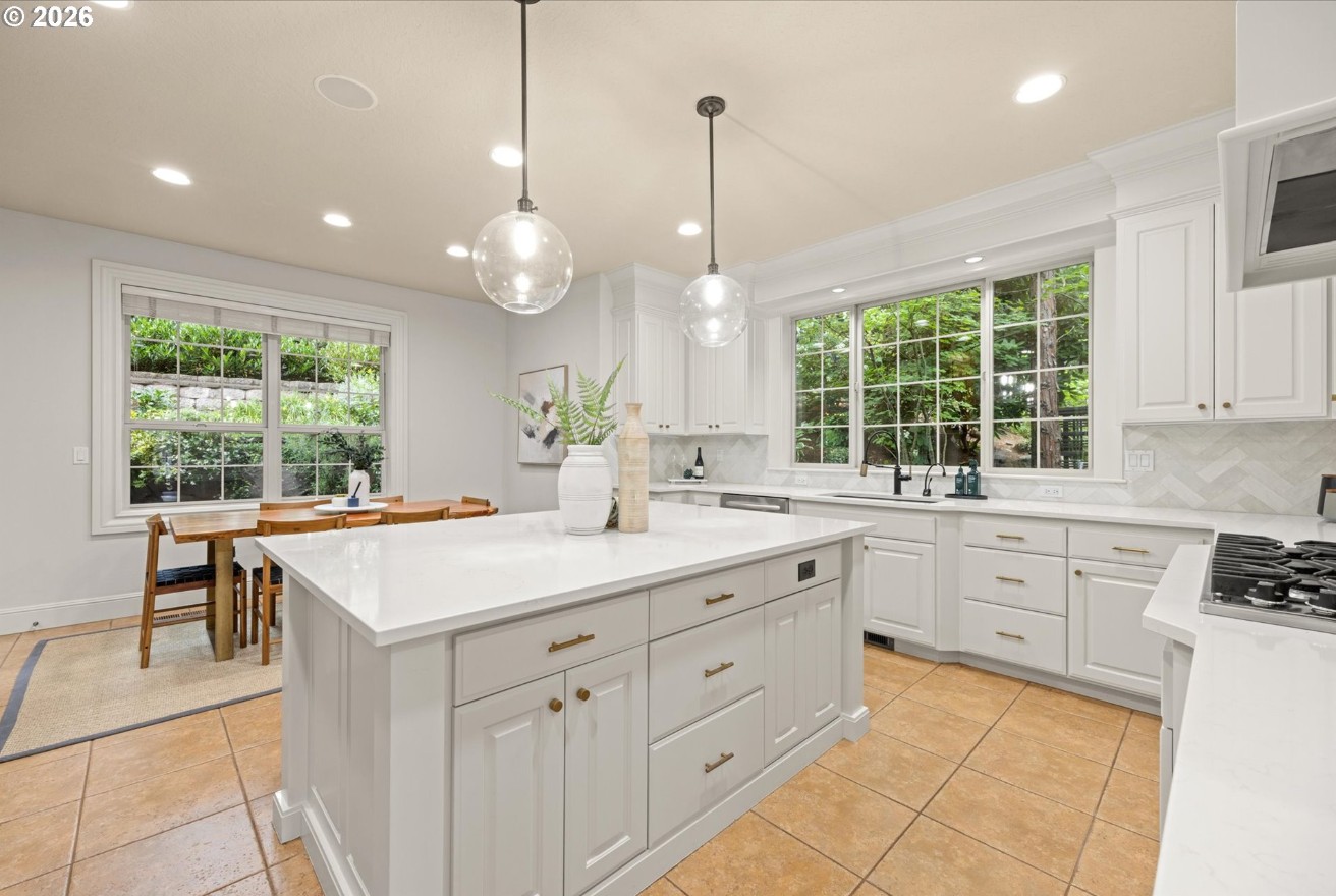 Quiet Cul-de-Sac in Barrington Heights
