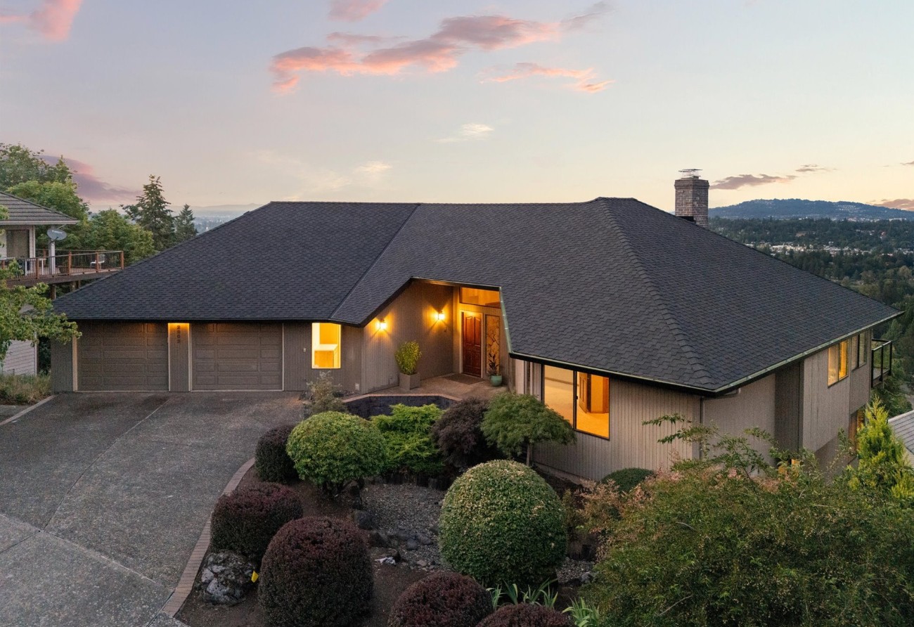 Sweeping Unobstructed Territorial Views