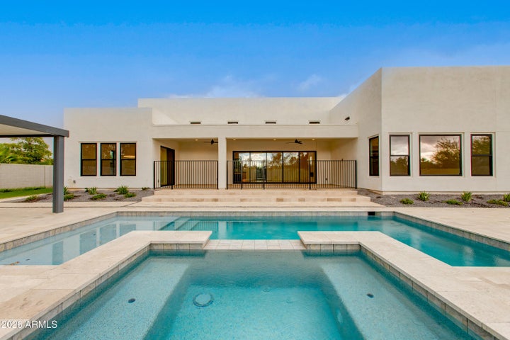 Unlock the advantages of purchasing a brand-new Thomas James Homes residence