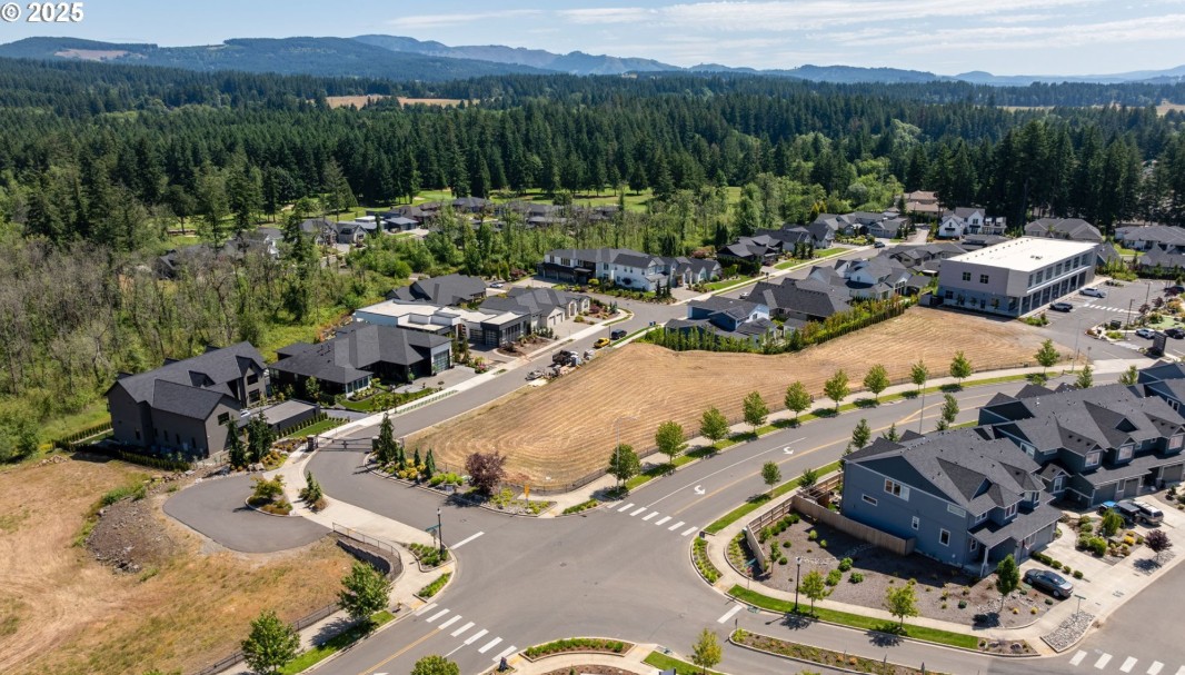 CAMAS MEADOWS LUXURY LOTS