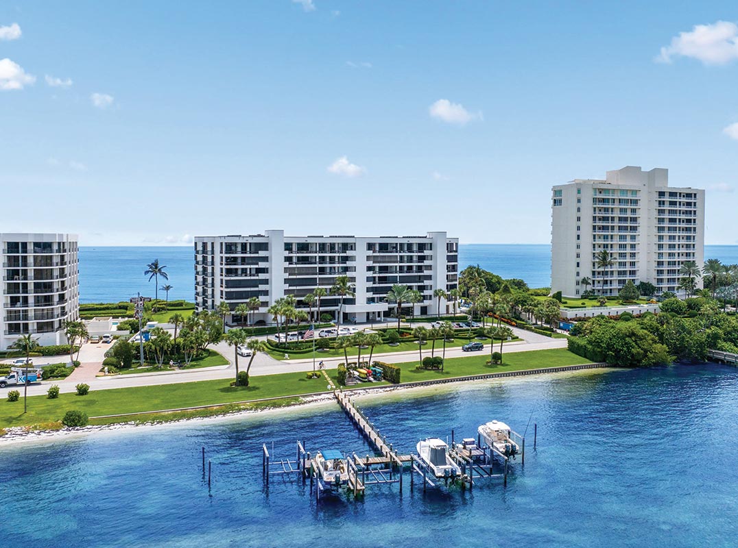 Double Penthouse on Exclusive Jupiter Island