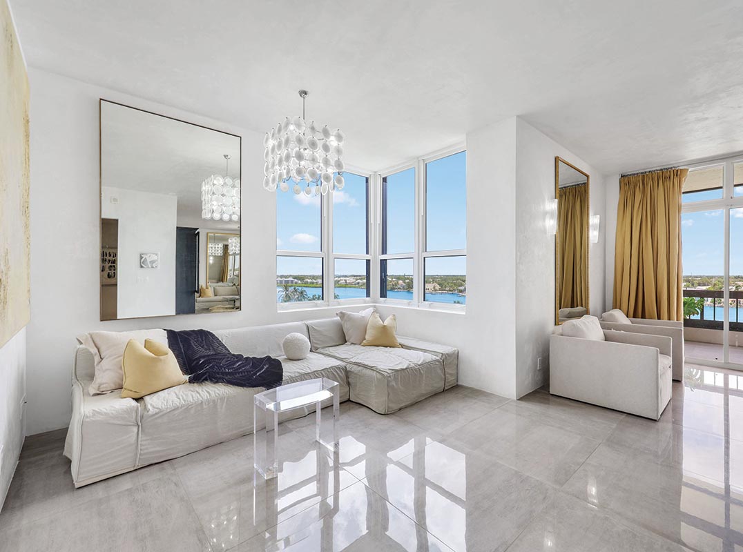 Double Penthouse on Exclusive Jupiter Island