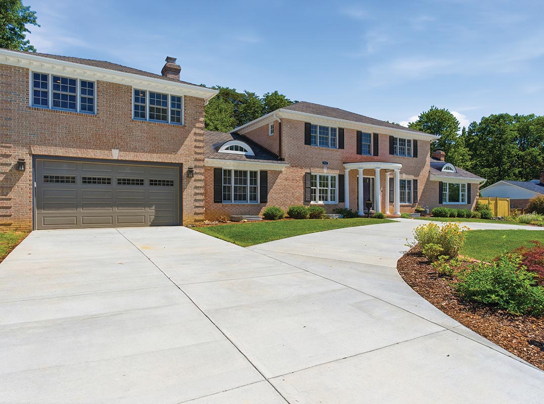 Extraordinary Custom Residence in Alexandria City