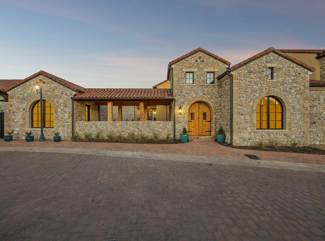 Luxurious Mediterranean-Inspired Estate!