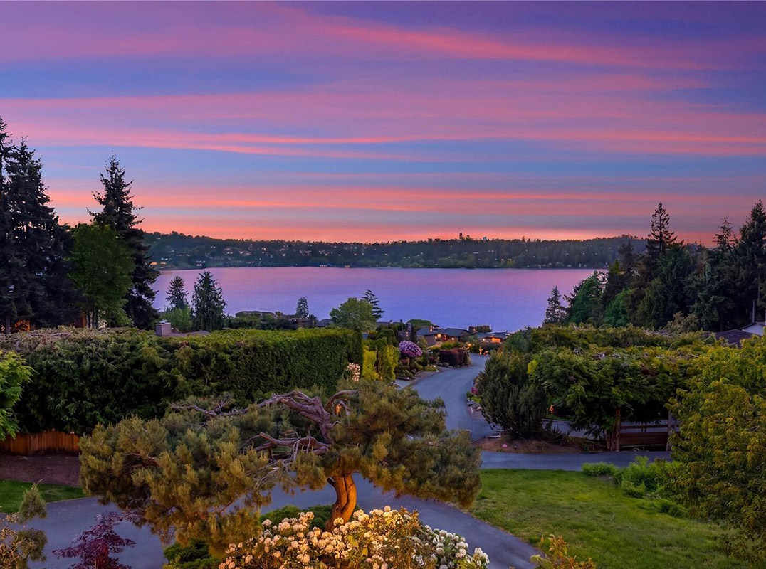 Mercer Island Masterpiece