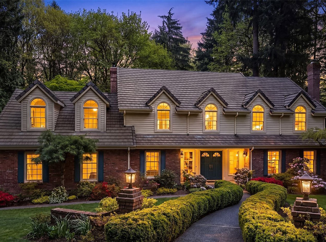 Versatilely Designed Estate