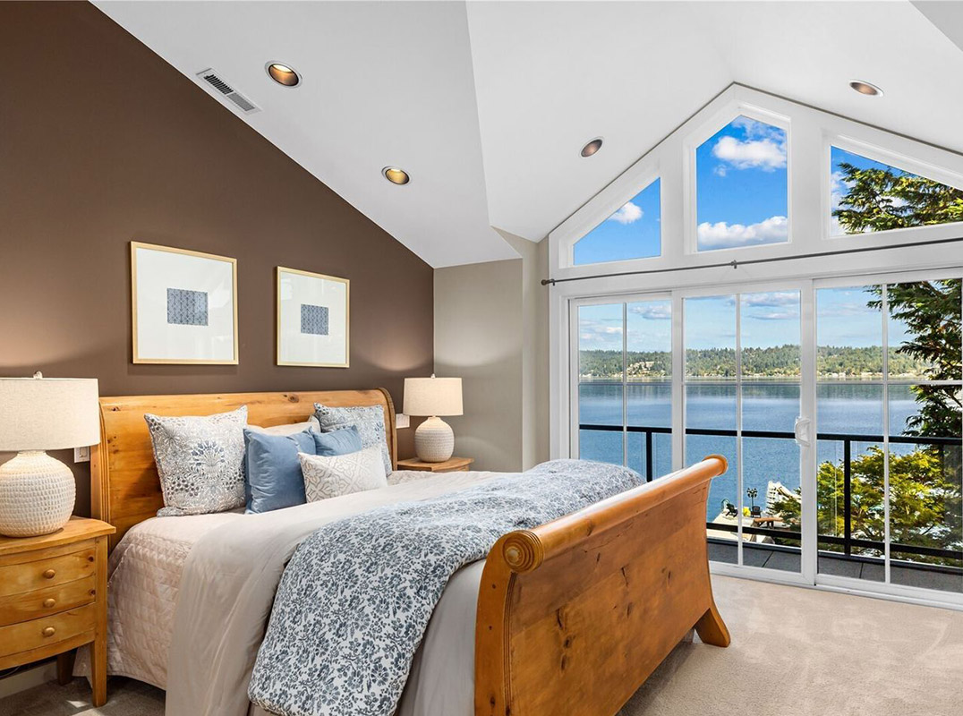 Extraordinary Waterfront Lifestyle