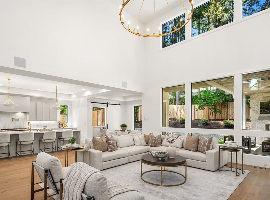 Beautiful New Construction in Robinswood
