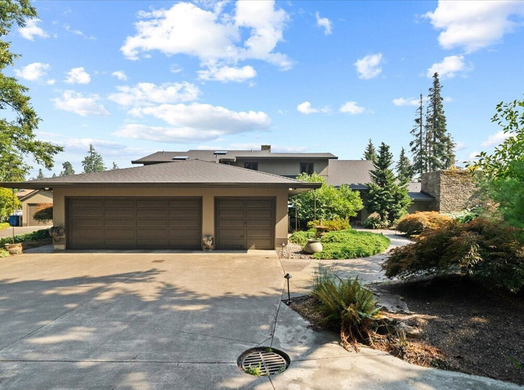 Lake Tapps Waterfront Estate