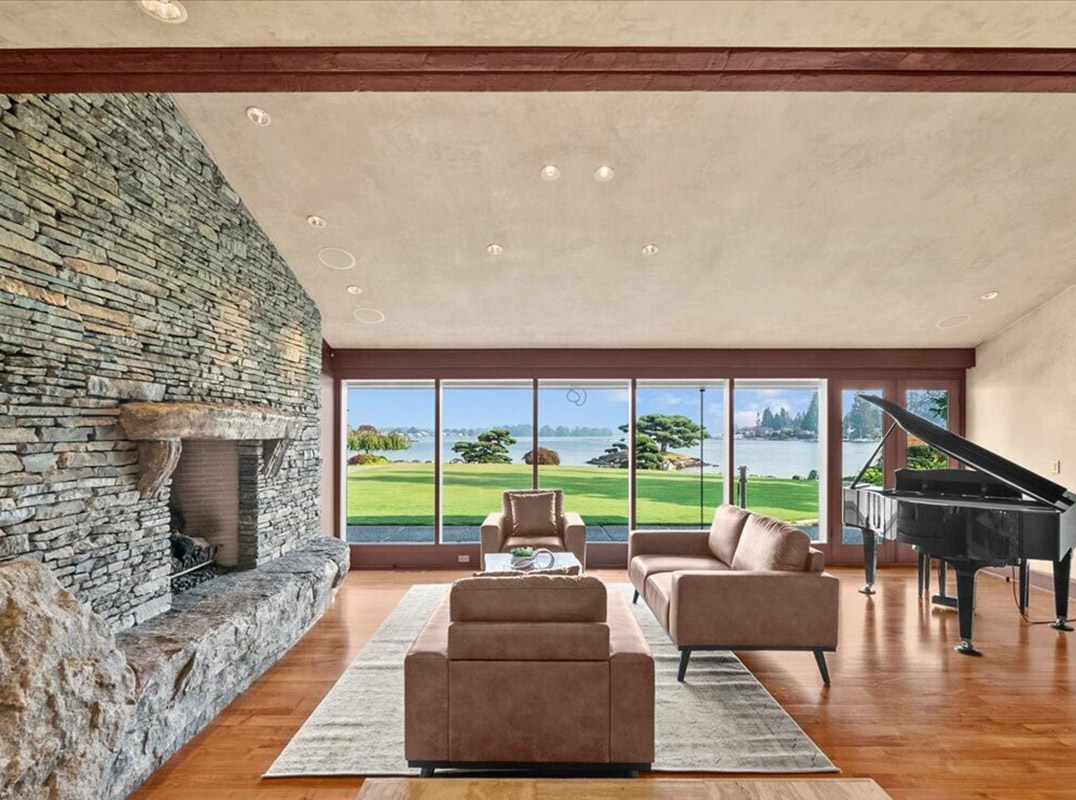 Lake Tapps Waterfront Estate
