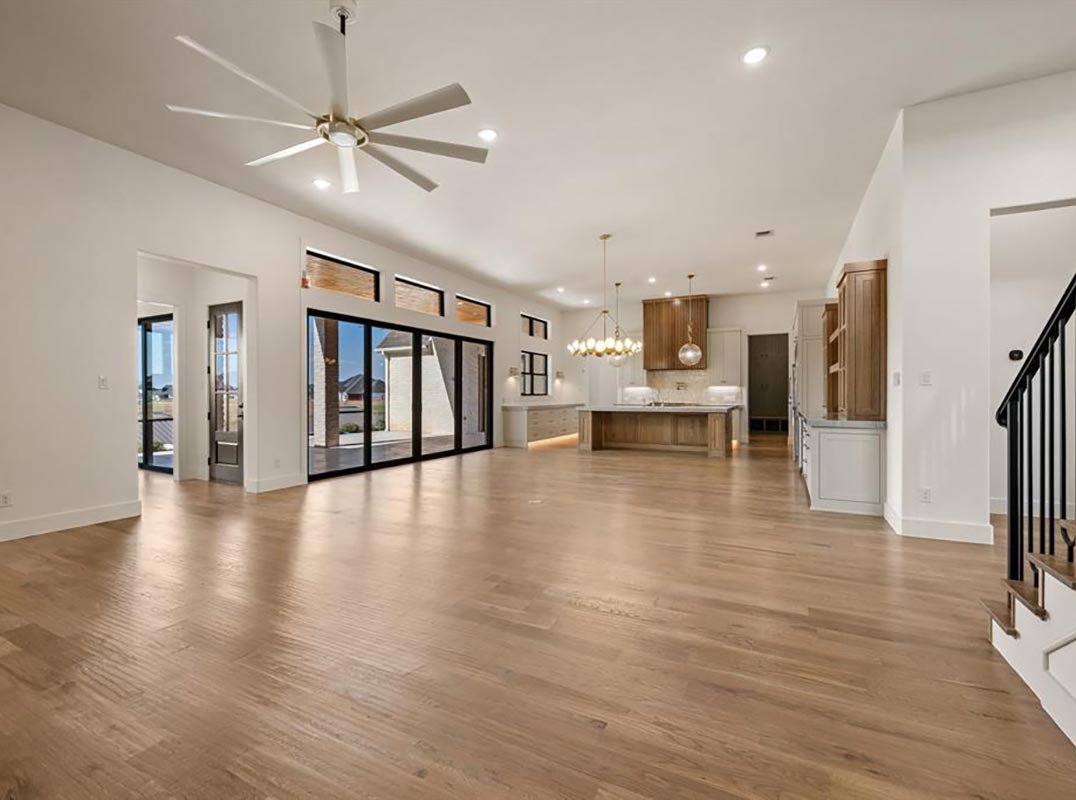 Lakefront Sophistication With Private Pool And Views