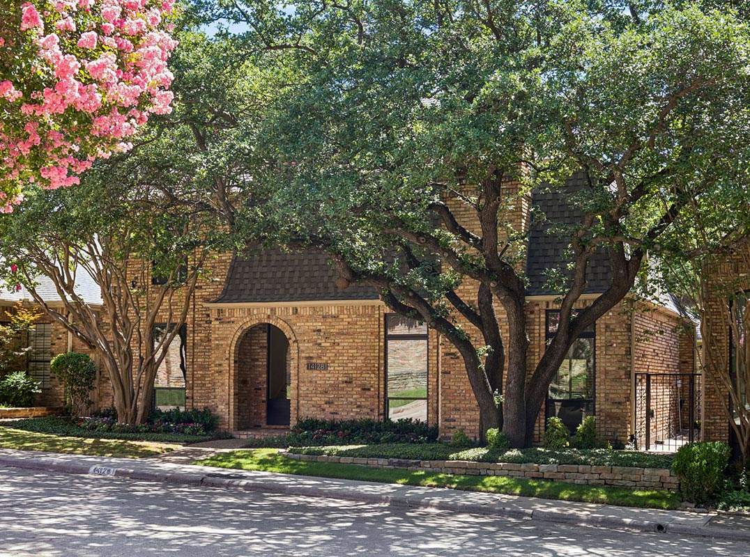 Timeless Design. Modern Luxury. Effortless Living.
