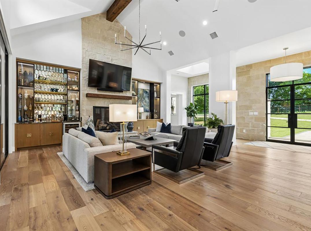 Secluded Five-Acre Estate With Resort-Style Amenities