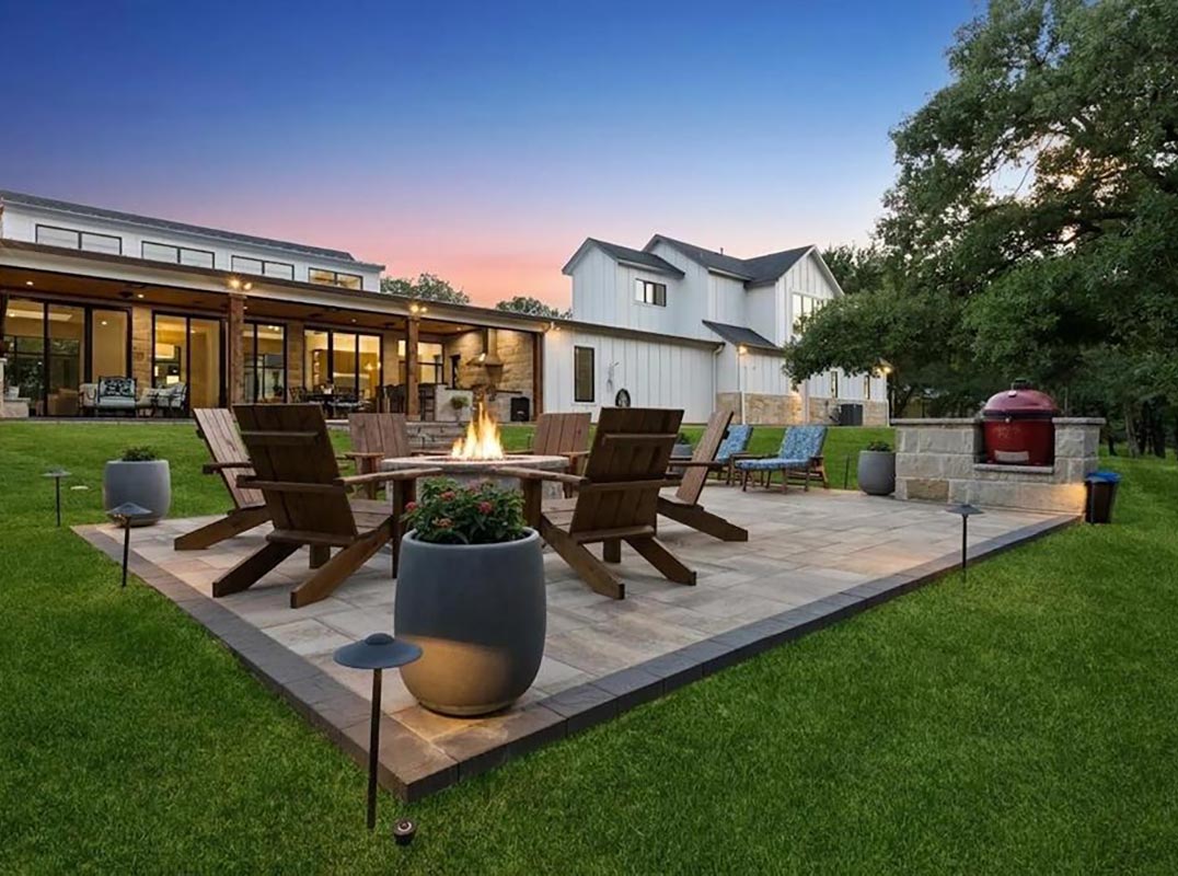 Secluded Five-Acre Estate With Resort-Style Amenities