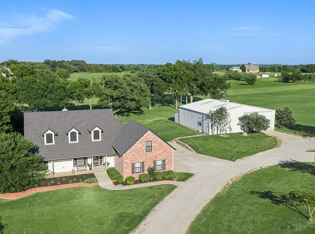 Private Aviation Estate With Luxury Home And Runway Access