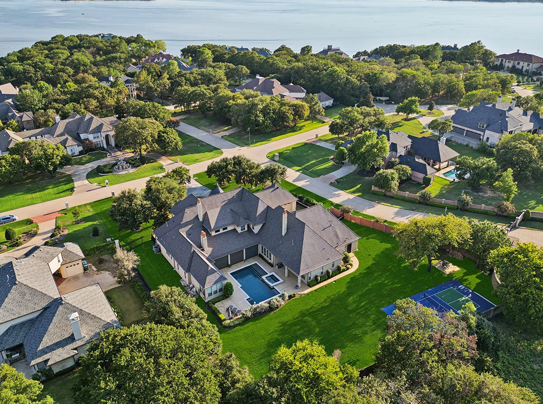 Grapevine Lake’s Ultimate Private Resort