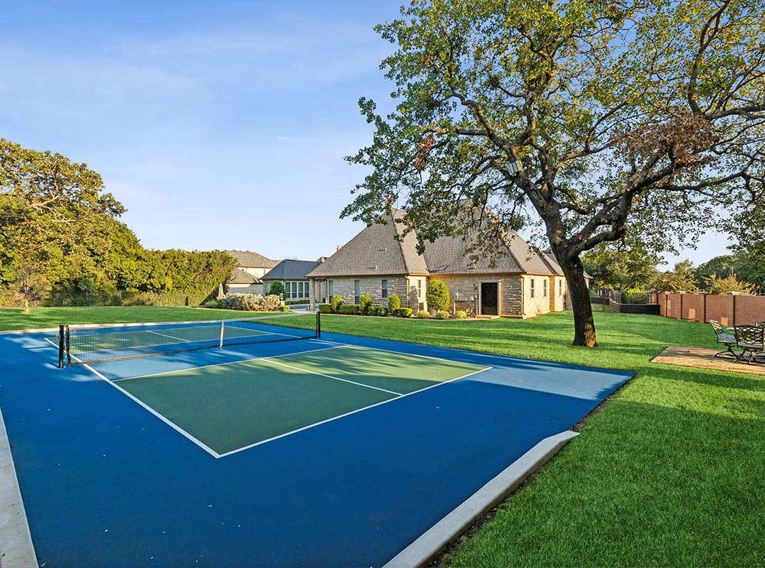 Grapevine Lake’s Ultimate Private Resort