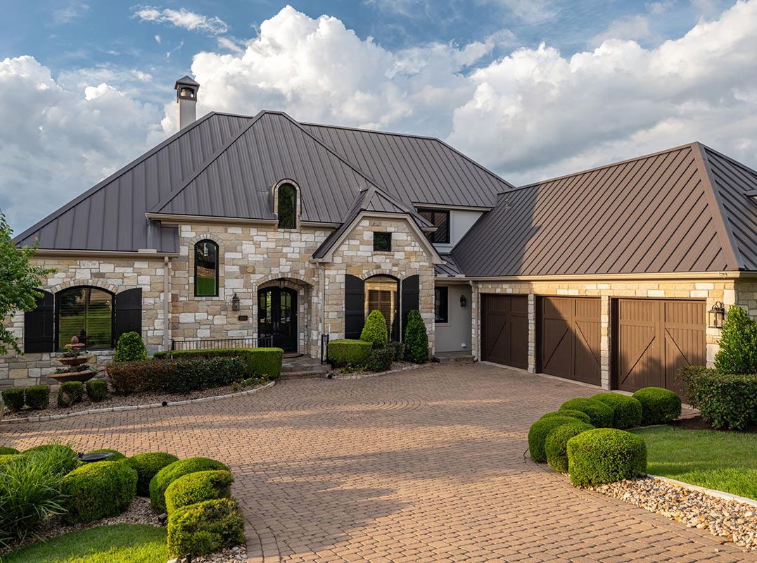Golf Course Frontage Meets Refined Hill Country Living