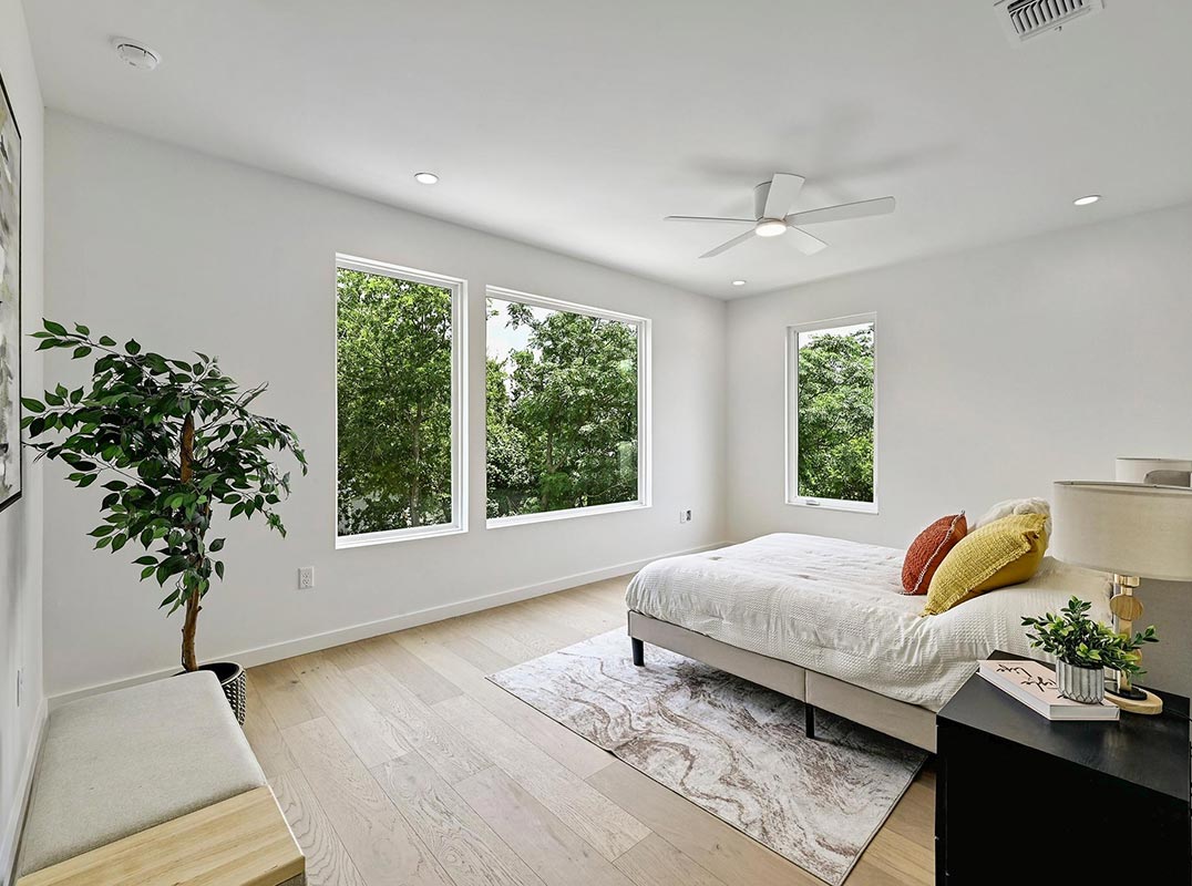 Modern Luxury in the Heart of North Loop