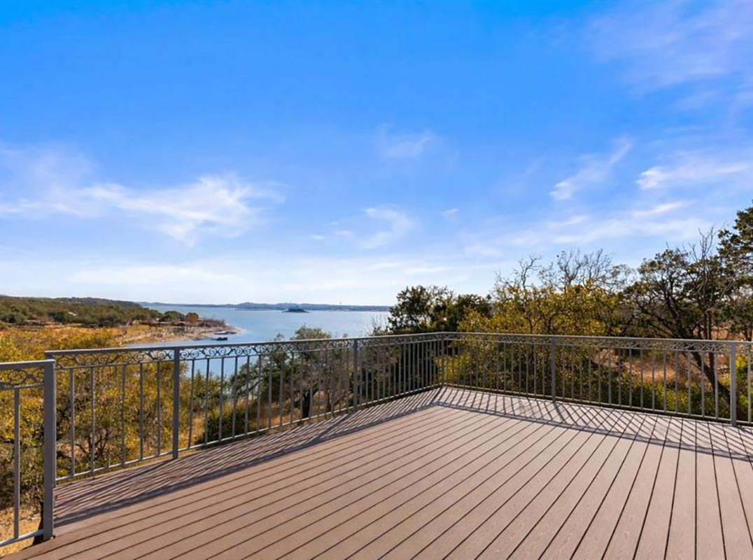 Lake Travis Waterfront Estate With Unparalleled Deep-Water Frontage