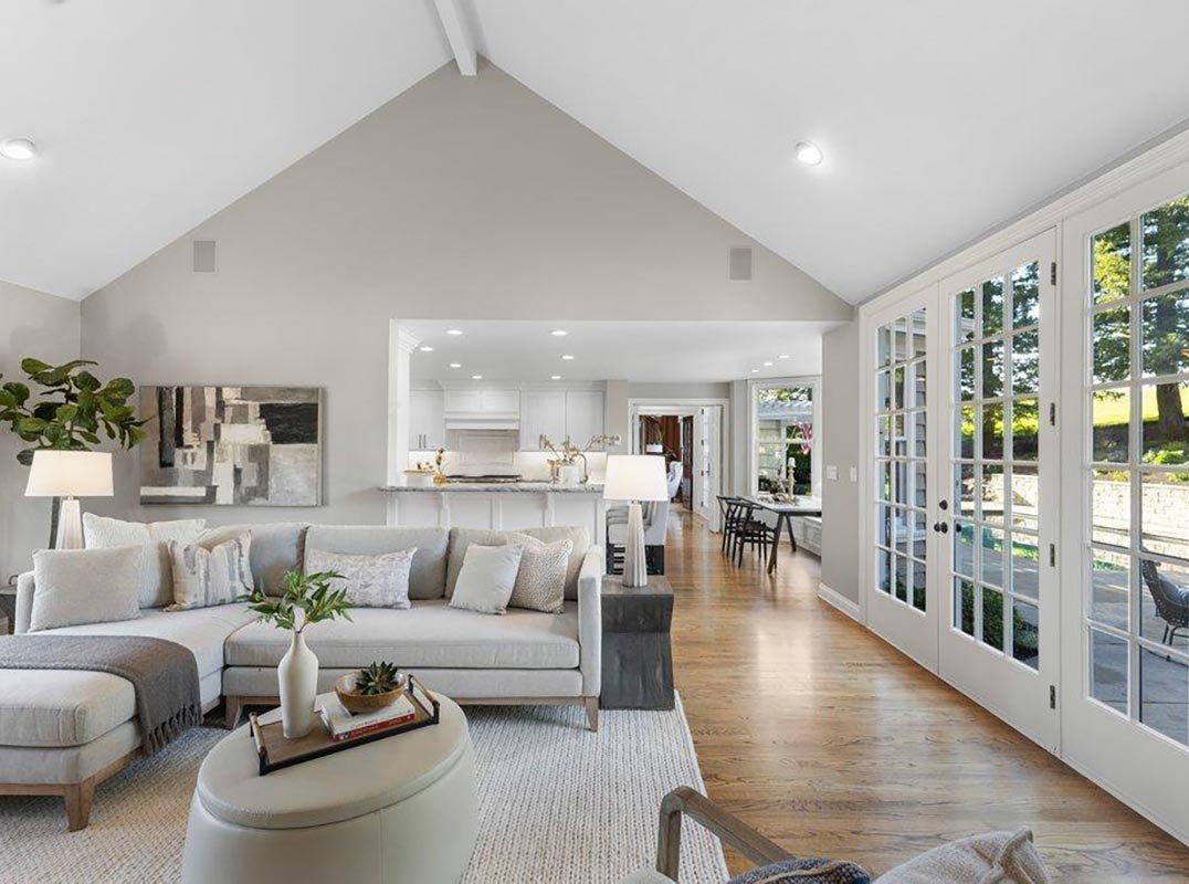 A Beautifully Customized Magee Ranch Retreat With Serene Outdoor Living