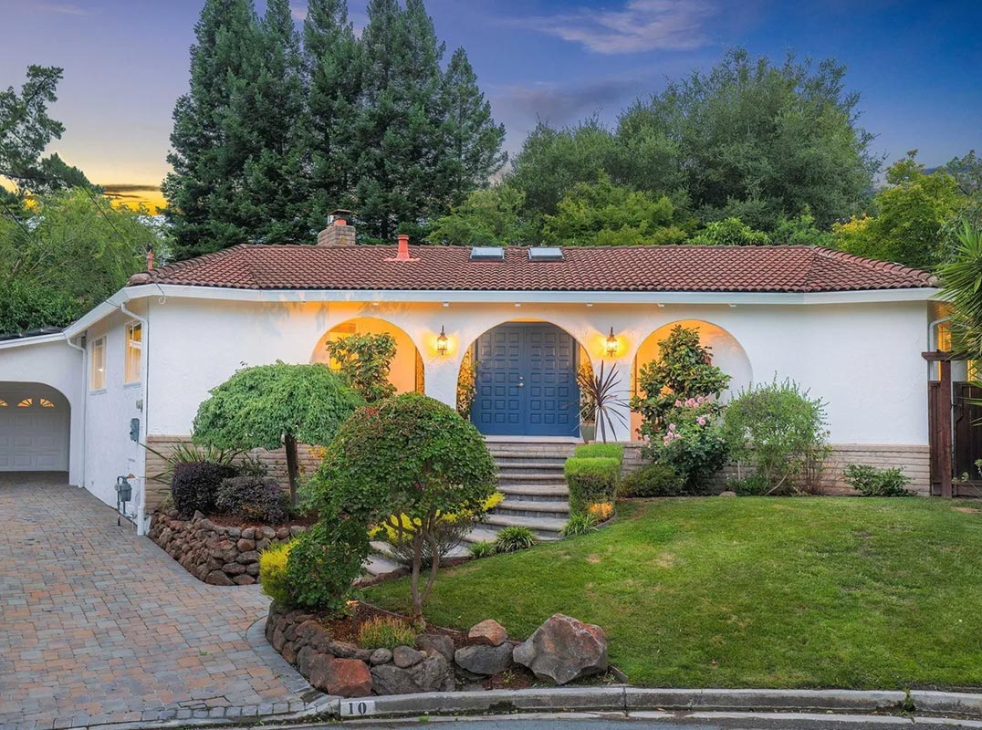 Mediterranean Charm in Coveted Ivy Drive