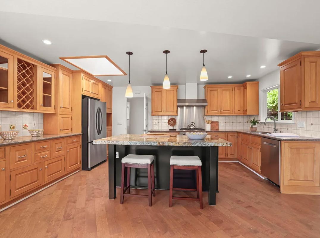 Mediterranean Charm in Coveted Ivy Drive