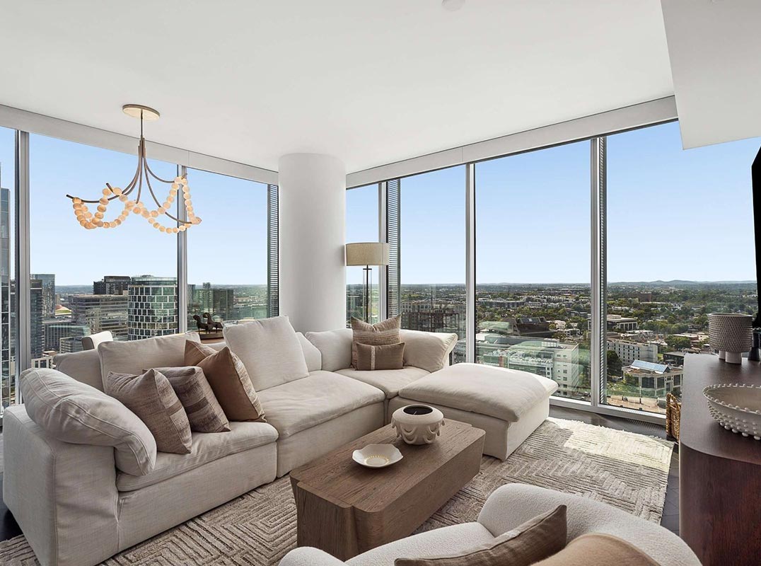 The Perfect City Retreat in Broadwest