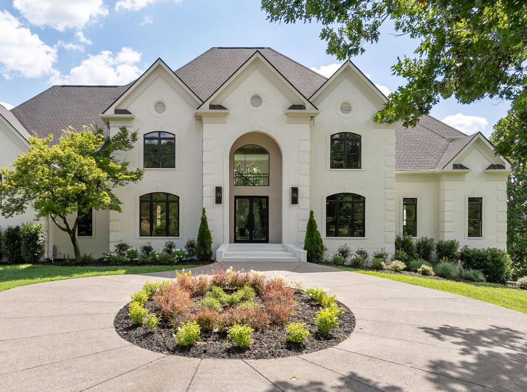 The Ultimate Brentwood Entertainer’s Retreat