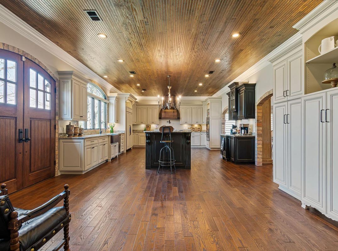 Luxury Estate in Hohenwald