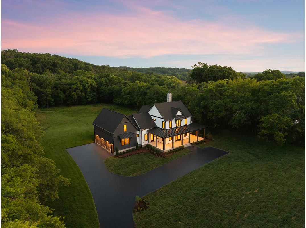 Luxury Farmhouse Retreat