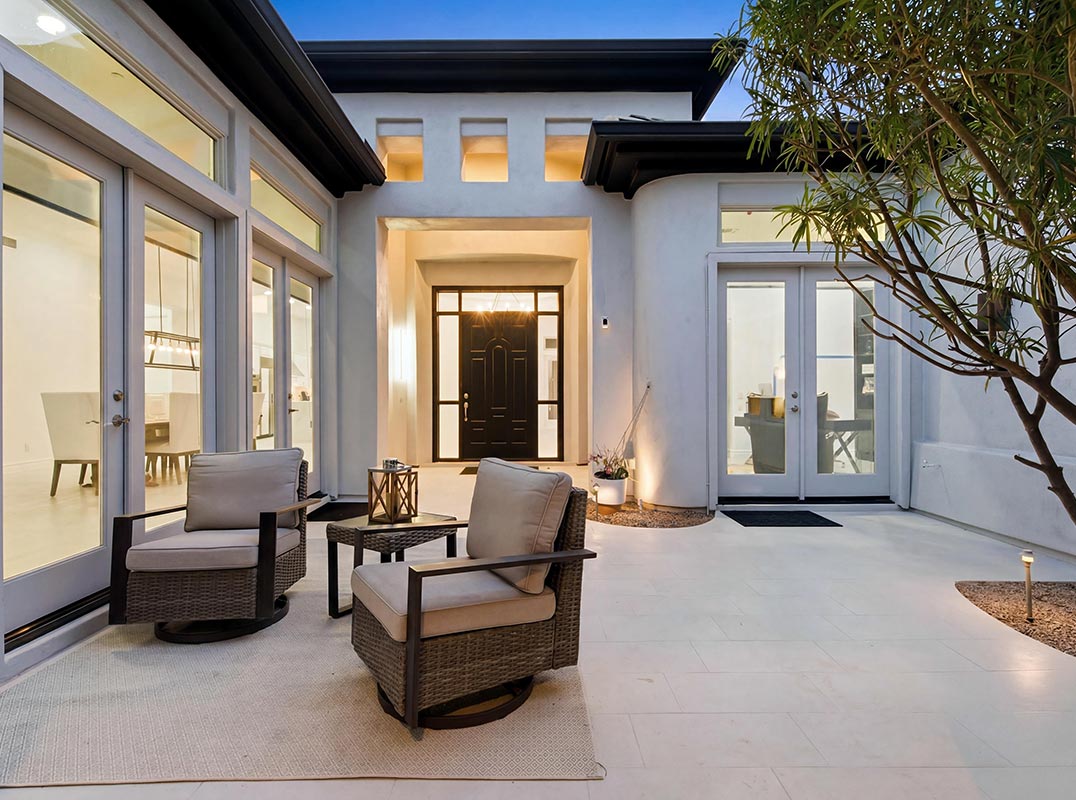 Sophisticated Desert Living in La Strada