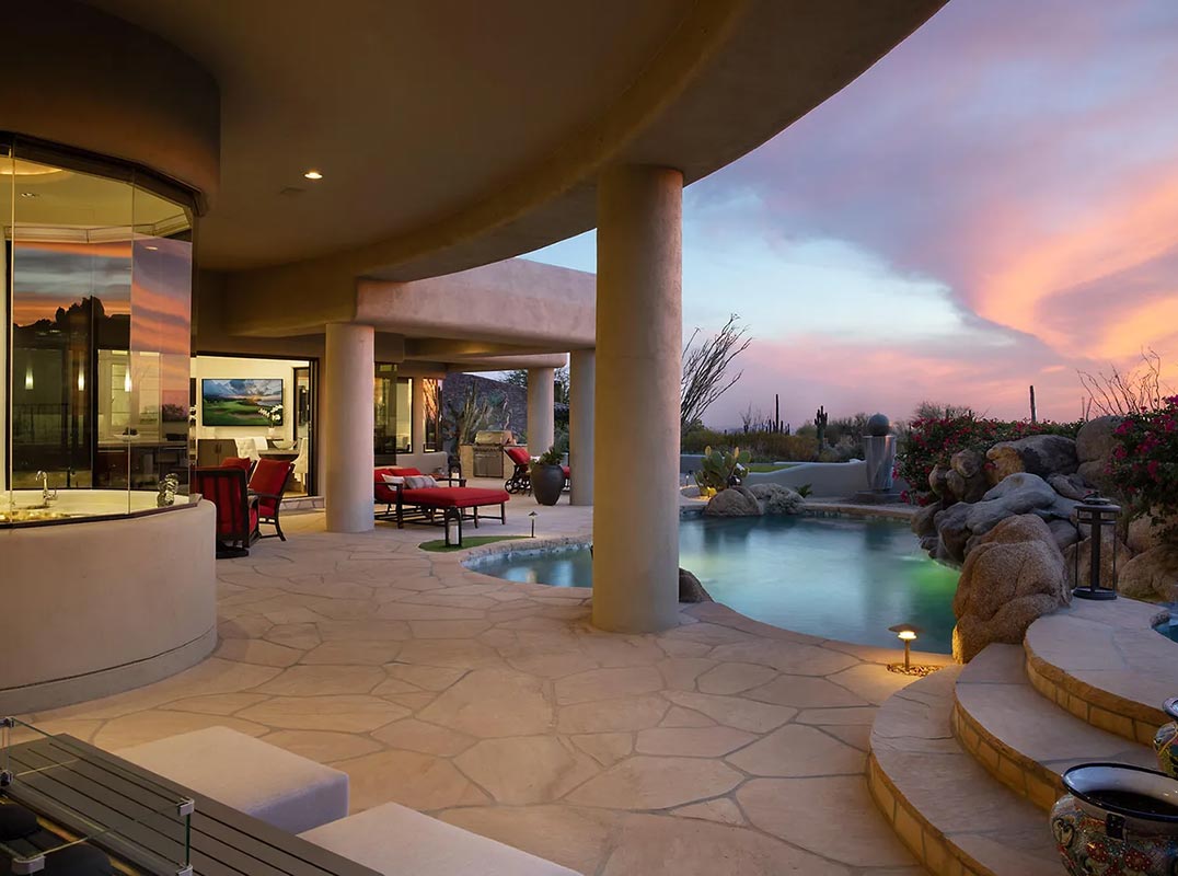 Spectacular Views Await!