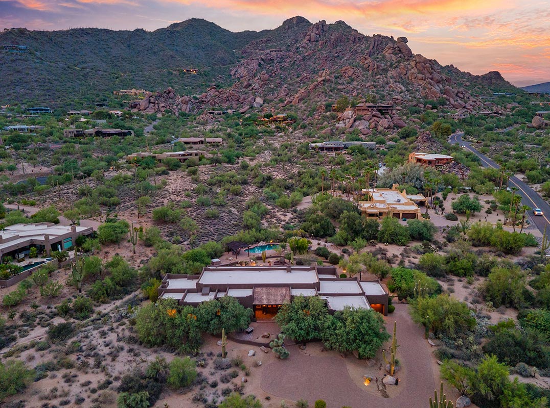Desert Elegance Meets Effortless Entertaining