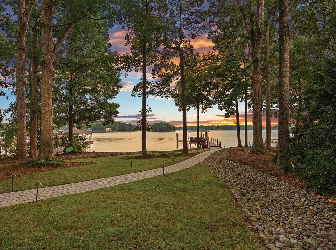 An Extraordinary Setting on Lake Norman