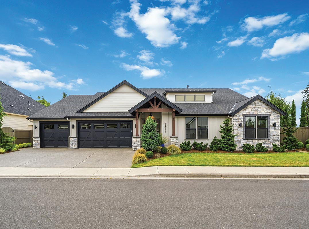 REFINED LIVING IN FELIDA